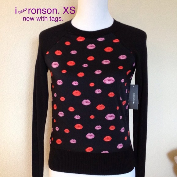 I Heart Ronson "LIPS" sweater. XS, New with Tags!