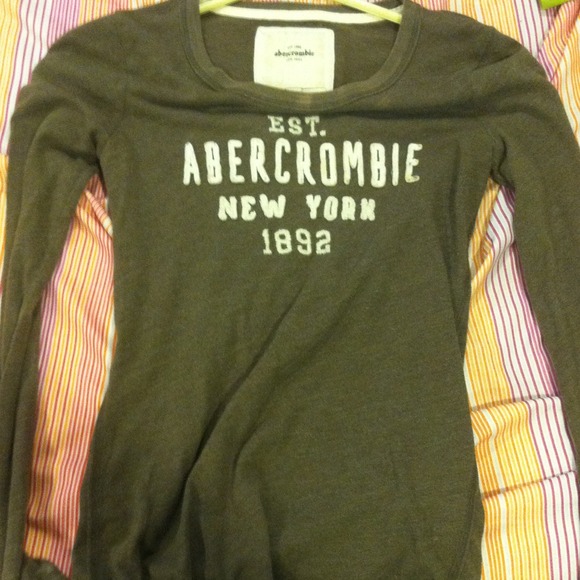 Shirt bundle!! - Picture 3 of 3