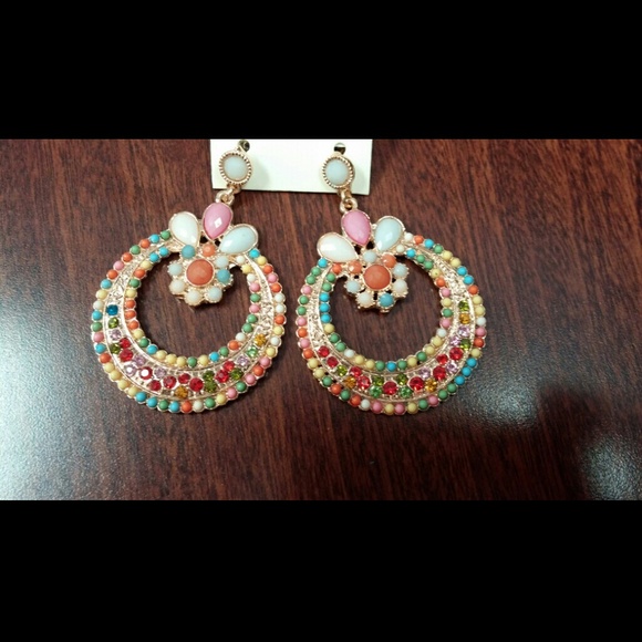 Earrings - Picture 3 of 4