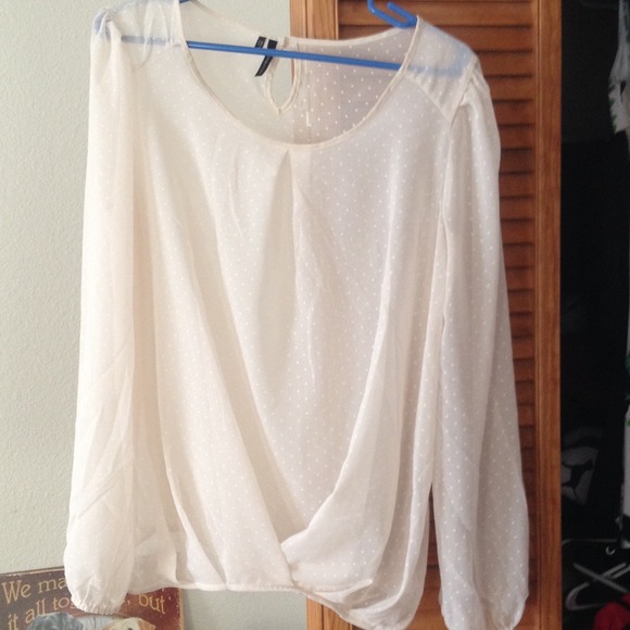 Medium flowery polka dot shirt