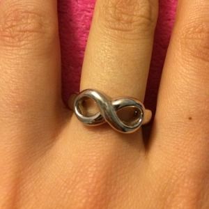 Infinity ring