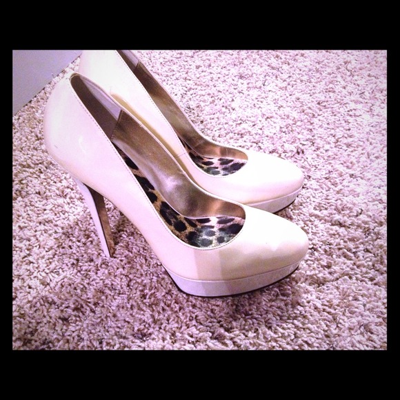 Bebe tan heels