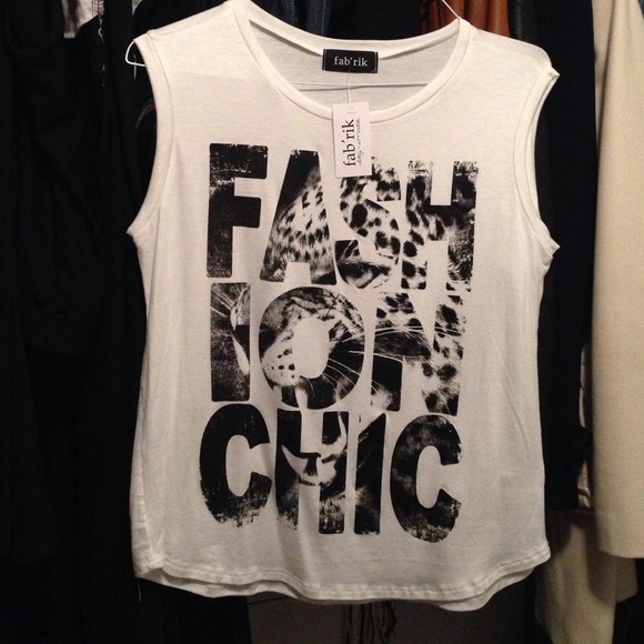 Ladies fashion top