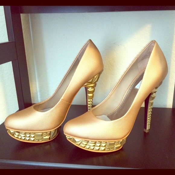 Rachel Zoe shoe