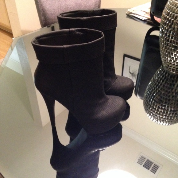 Black bootie heels