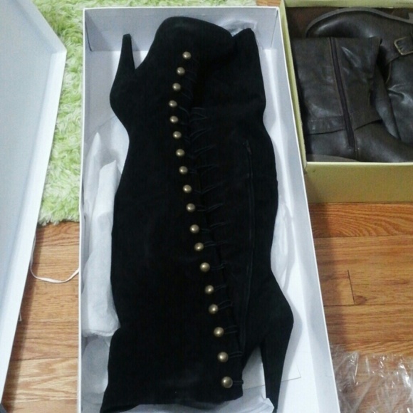 suede boots