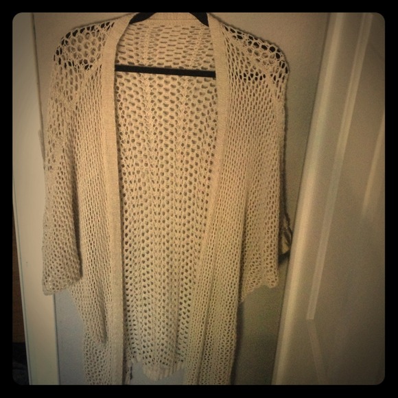 BUNDLE‼️Brandy Melville Finn Knit & tank