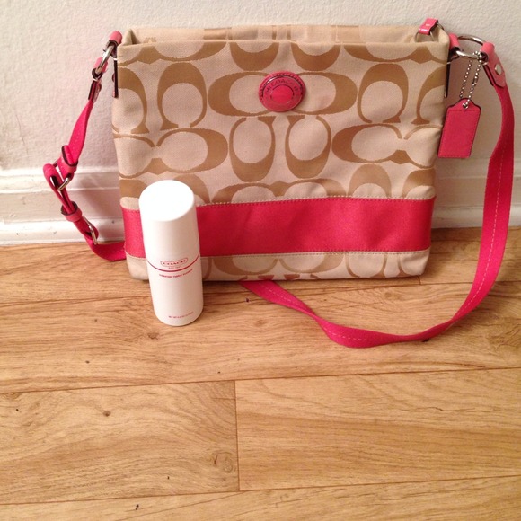 AUTHENTIC Coach cross body bag