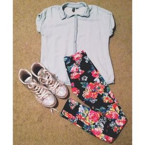 🚫Sold on Vinted🚫 Bright Floral Leggings