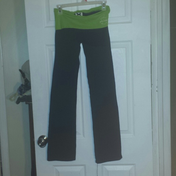 Gilly Yogas (s)