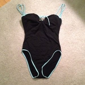 Anne Cole black and turquoise bathing suit!