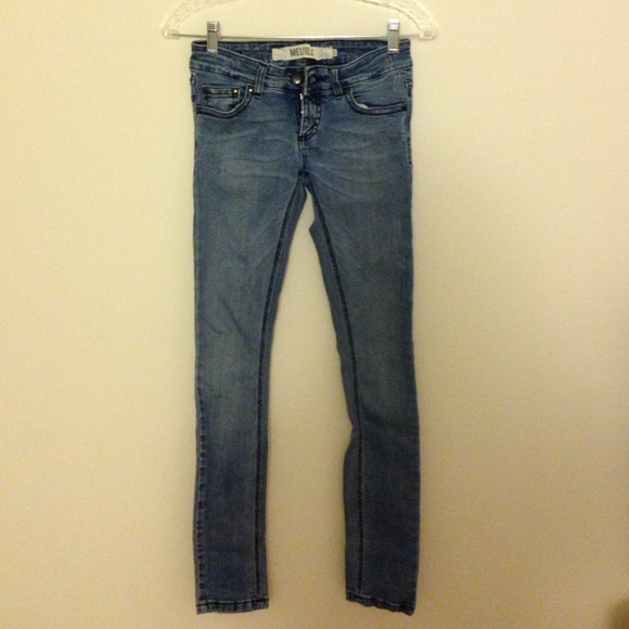 Brandy Melville skinny jeans
