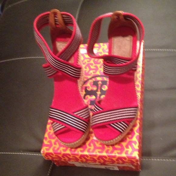 Tory Burch Red/Navy/White Espadrilles
