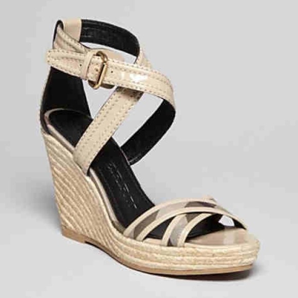 Burberry size 37