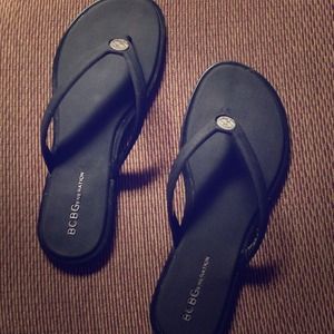 BCBGeneration Flip Flops 🎀
