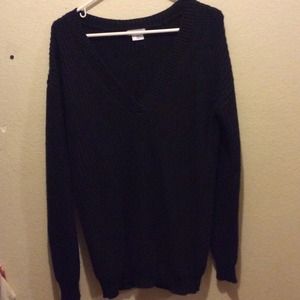 **BUNDLED**UO comfy black sweater