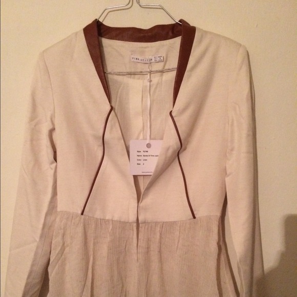 Deep V neck shirt/cardi