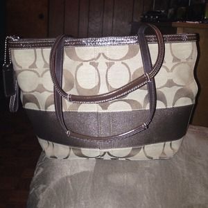 Coach purse with matching wristlet