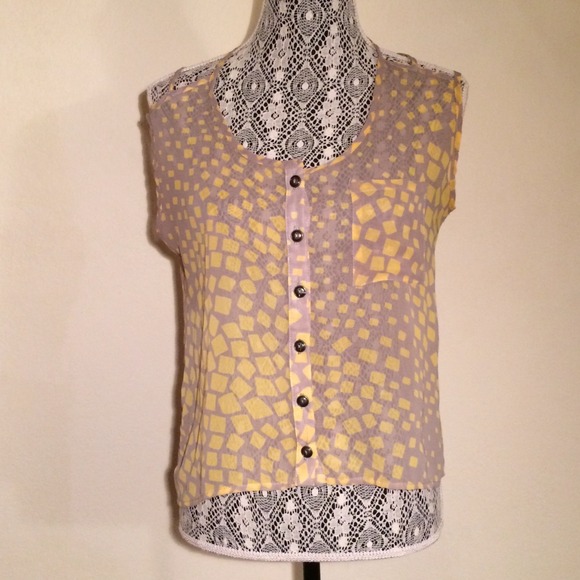 Gray/Yellow Print Blouse