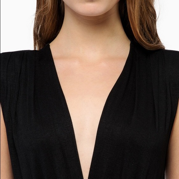 🚫SOLD🚫Black Wrap Front Bodysuit - Picture 3 of 3