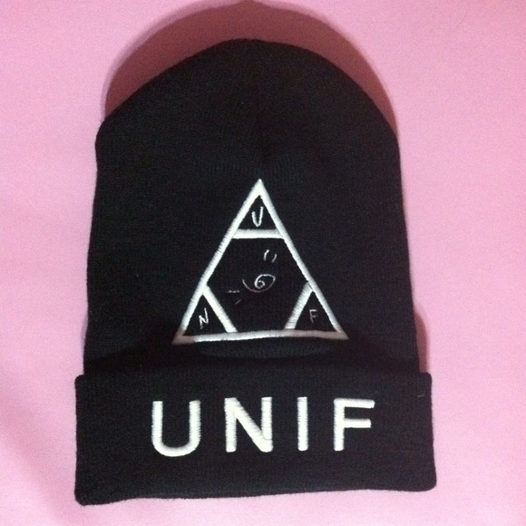 ❤SOLD❤ Unif Beanie