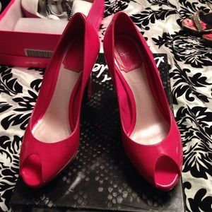 💢SOLD💢Pink Christian Dior peep toe heels