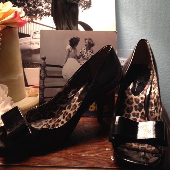 Jessica Simpson heels
