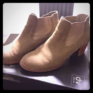 REDUCED‼️Dolce Vita booties