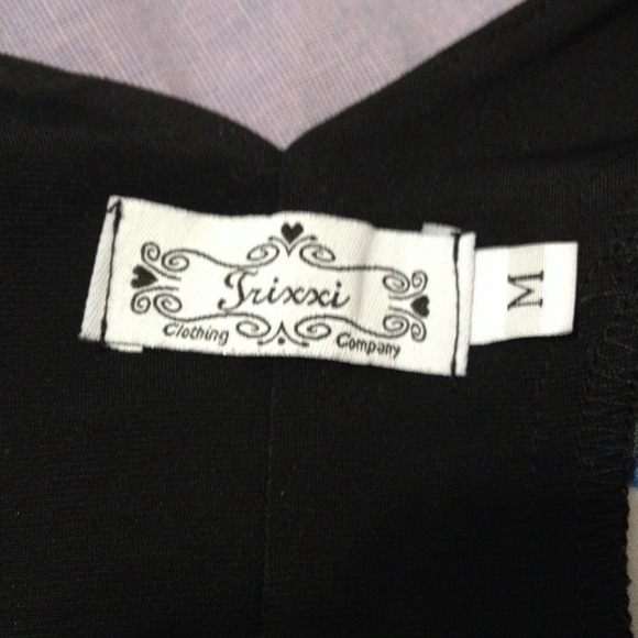 Vneck pattern blouse - Picture 4 of 4