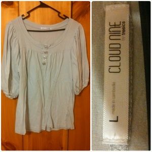 Light blue/gray shirt