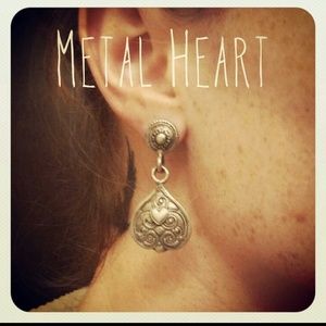Vintage Metal Earrings!