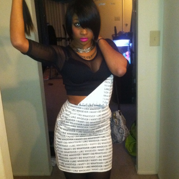 Bibs - Picture 1 of 1