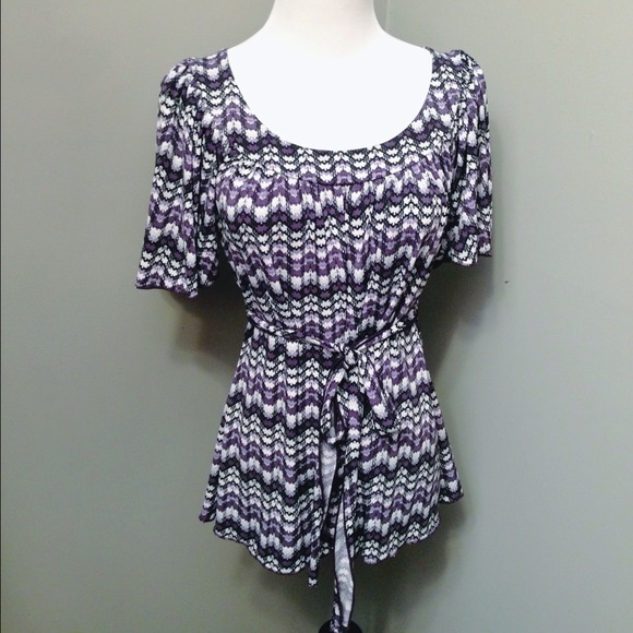 Purple Zig Zag Short Slinky Flutter Sleeve Shirt M