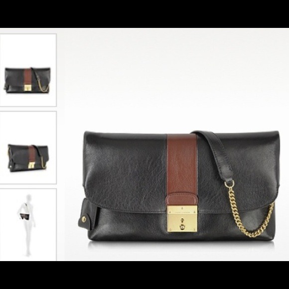 Marc Jacobs Clutch with gold chain but it’s broken