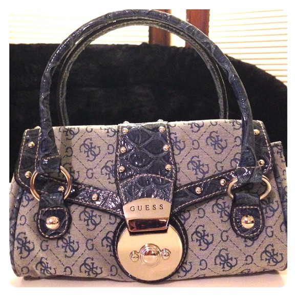 GUESS Mini Purse