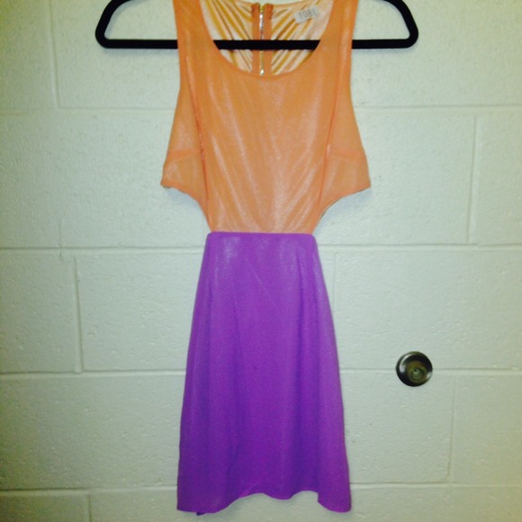 •SOLD• - Picture 2 of 4