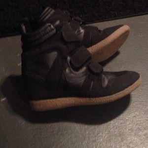 Black and beige sneaker wedges