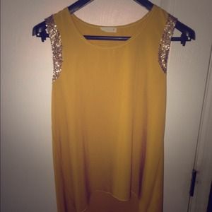 👚Elegant  mustard top‼️‼️