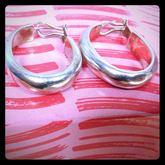 🌺STERLING SILVER Oval Hoops