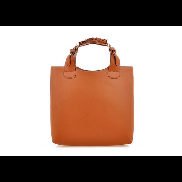 Celebrity retro bag in bag.