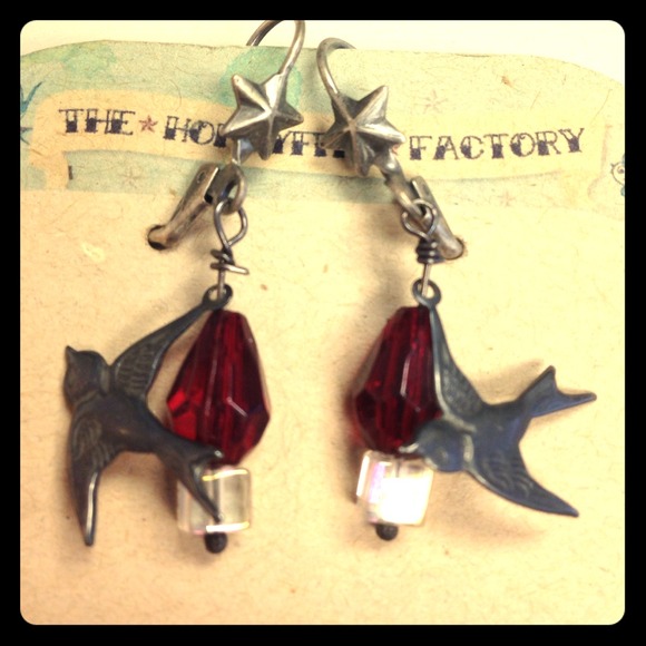 Retro Swallow/Tattoo star Earrings