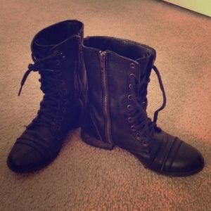 Steve Madden Boots
