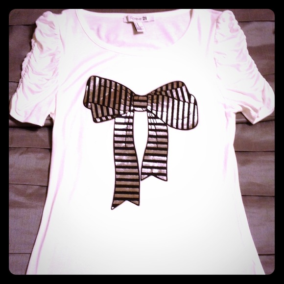 Bow blouse-EUC