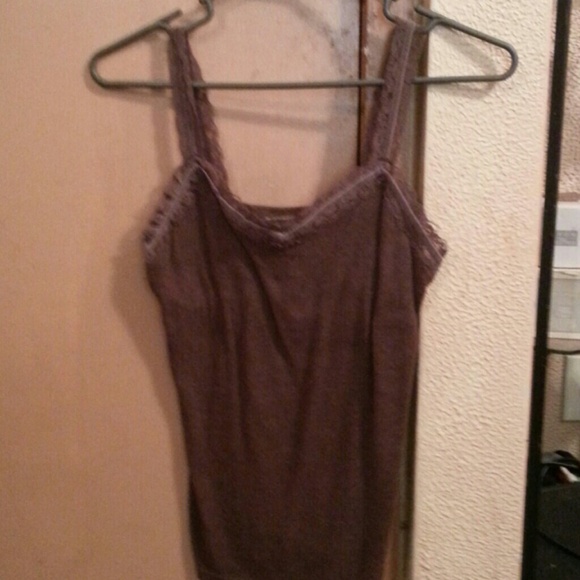 No boundaries brown tank
