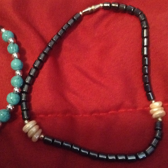 Beautiful Handmade Bracelet and Earrings Set - Picture 3 of 3