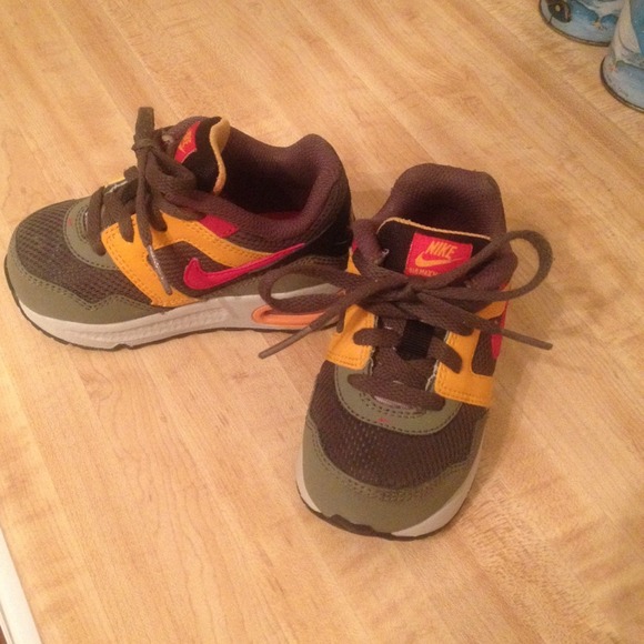 SOLD! Toddler shoes like new nike air max so cute