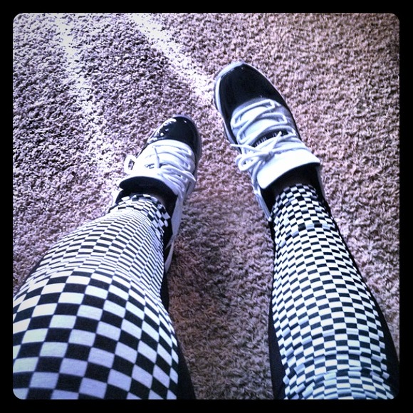 💲SALE 💲 Asos leggings with checker panel