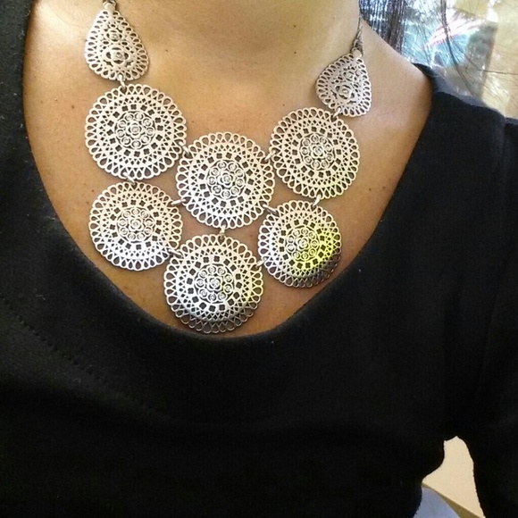 Stella & Dot Medina glam statement necklace