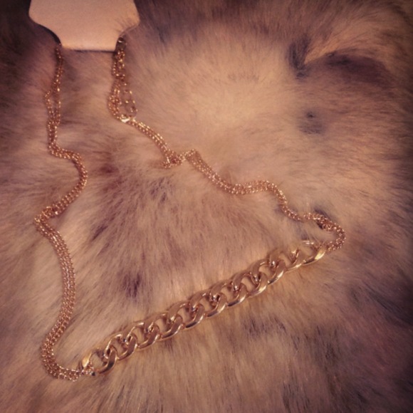 Gold Half Chunky Chain Necklace & cross bracelet💋