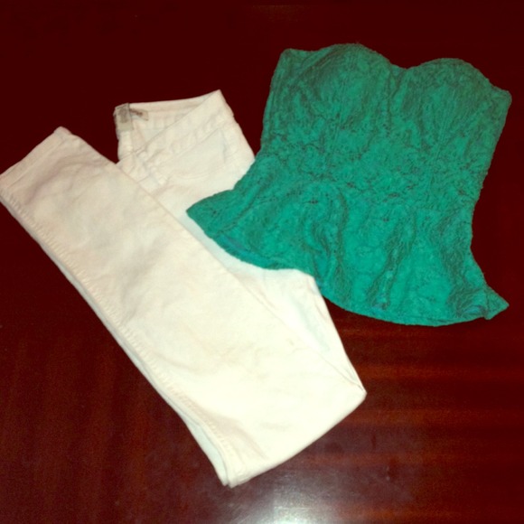 REDUCED! 🎉Teal lace peplum top